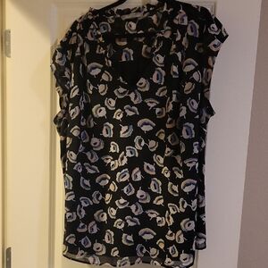 Daniel Rainn Black and Blue Patterned Blouse